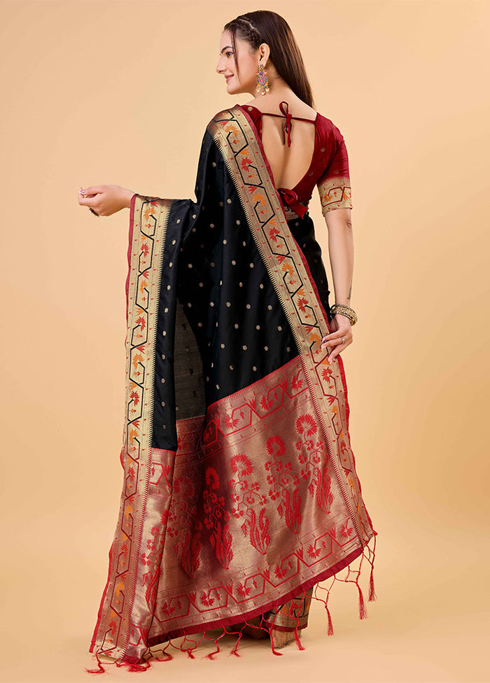 Black Banarasi Silk Saree With Blouse Piece