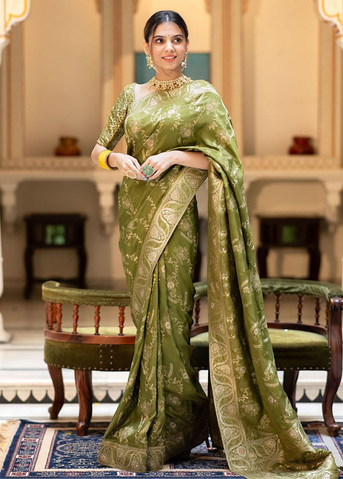 Mehendi Green Banarasi Silk Saree With Blouse Piece