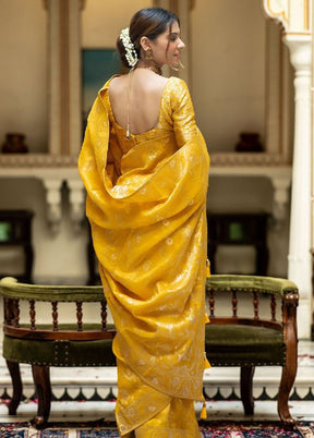 Mustard Banarasi Silk Saree With Blouse Piece