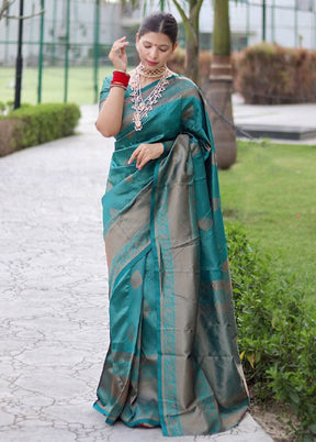 Blue Banarasi Silk Saree With Blouse Piece