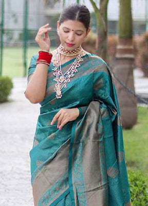 Blue Banarasi Silk Saree With Blouse Piece