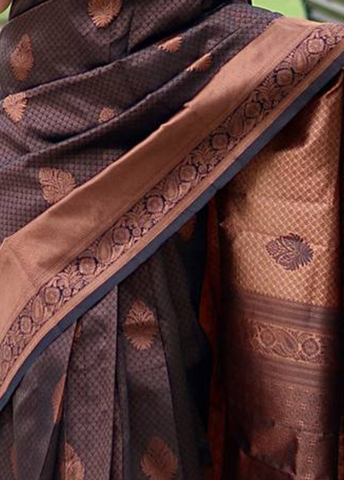 Brown Banarasi Silk Saree With Blouse Piece