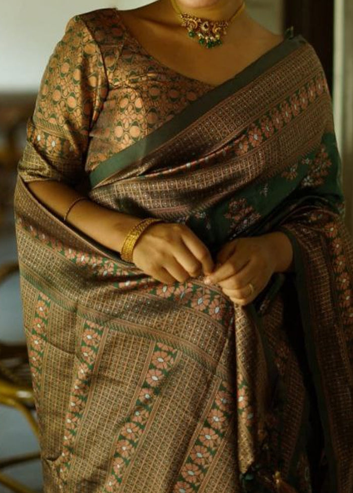 Green Spun Silk Saree With Blouse Piece