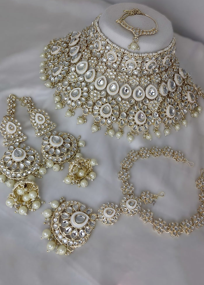 White Alloy Jewellery Set