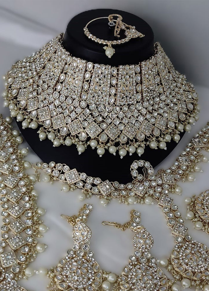 White Alloy Jewellery Set