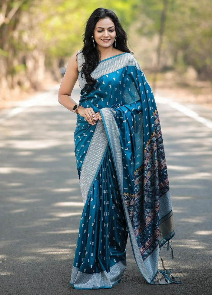 Blue Banarasi Silk Saree With Blouse Piece