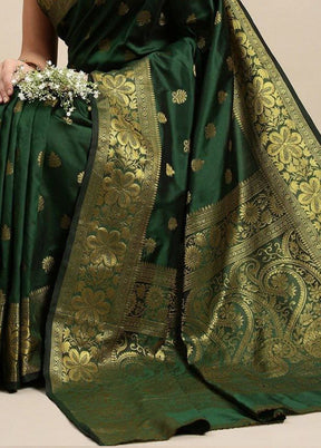 Dark Green Banarasi Silk Saree With Blouse Piece