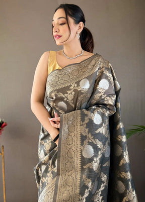 Grey Banarasi Silk Saree With Blouse Piece