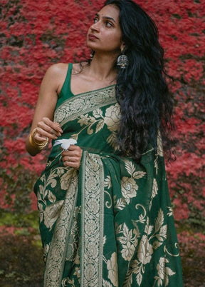 Dark Green Banarasi Silk Saree With Blouse Piece