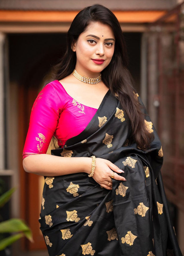 Black Banarasi Silk Saree With Blouse Piece