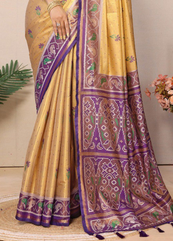 Golden Banarasi Silk Saree With Blouse Piece