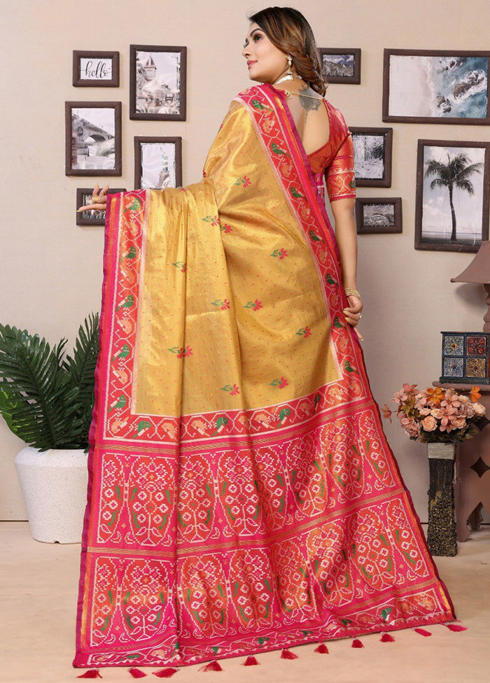 Mustard Banarasi Silk Saree With Blouse Piece