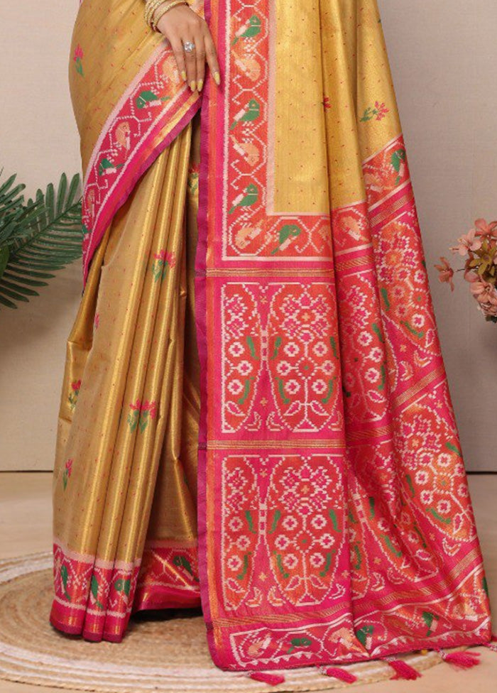 Mustard Banarasi Silk Saree With Blouse Piece