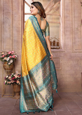 Yellow Banarasi Silk Saree With Blouse Piece