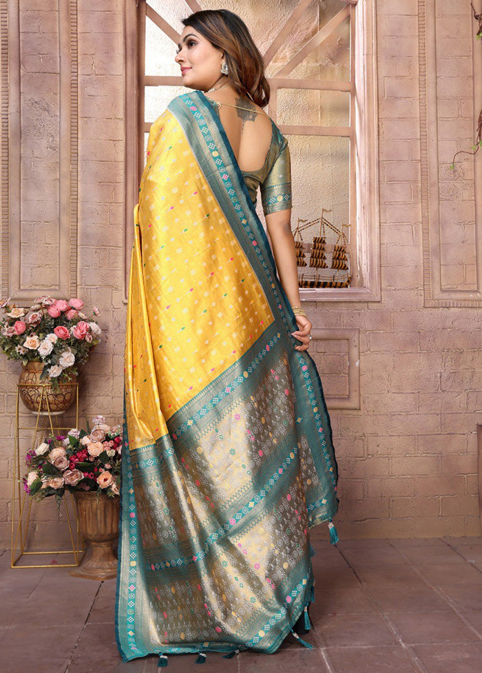 Yellow Banarasi Silk Saree With Blouse Piece