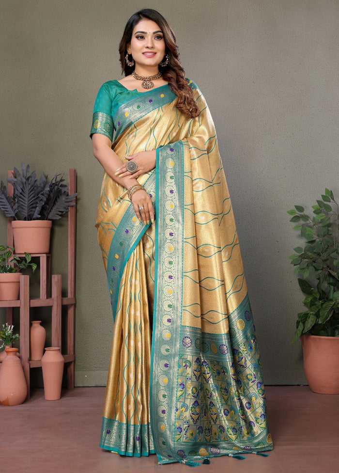 Cream Banarasi Silk Saree With Blouse Piece