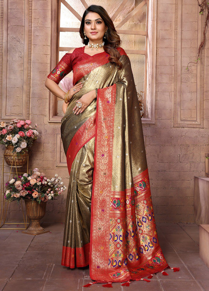 Golden Banarasi Silk Saree With Blouse Piece