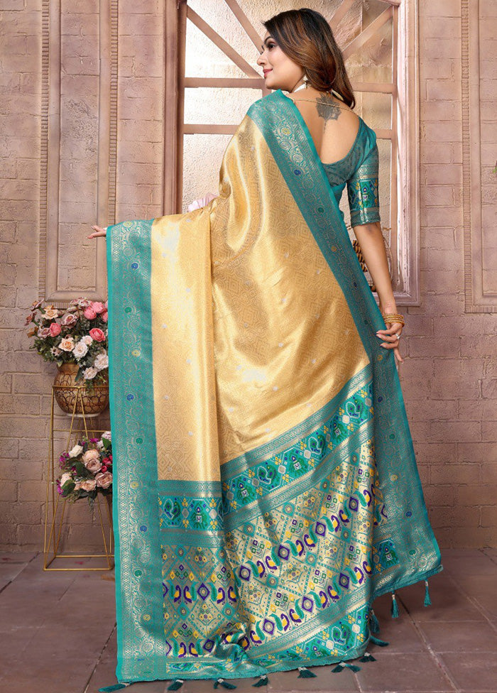 Golden Banarasi Silk Saree With Blouse Piece