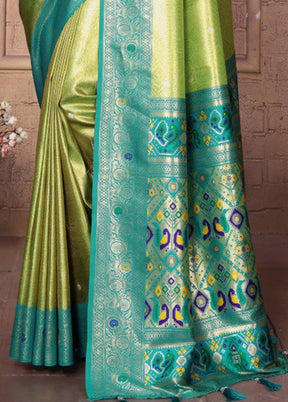 Pista Green Banarasi Silk Saree With Blouse Piece