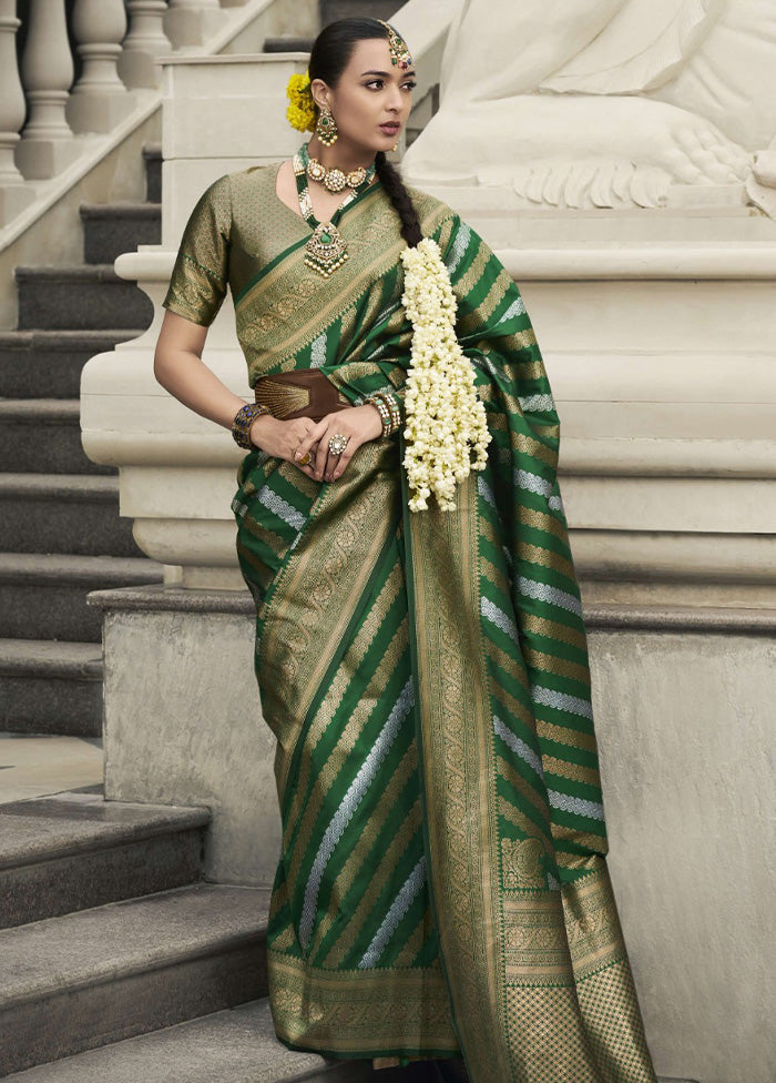 Dark Green Banarasi Silk Saree With Blouse Piece