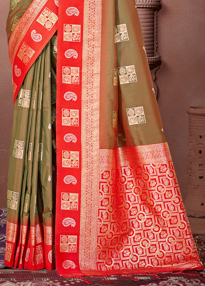 Olive Green Spun Silk Saree With Blouse Piece