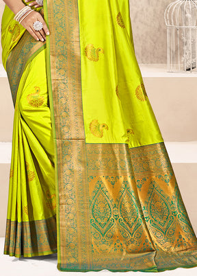 Parrot Green Spun Silk Saree With Blouse Piece