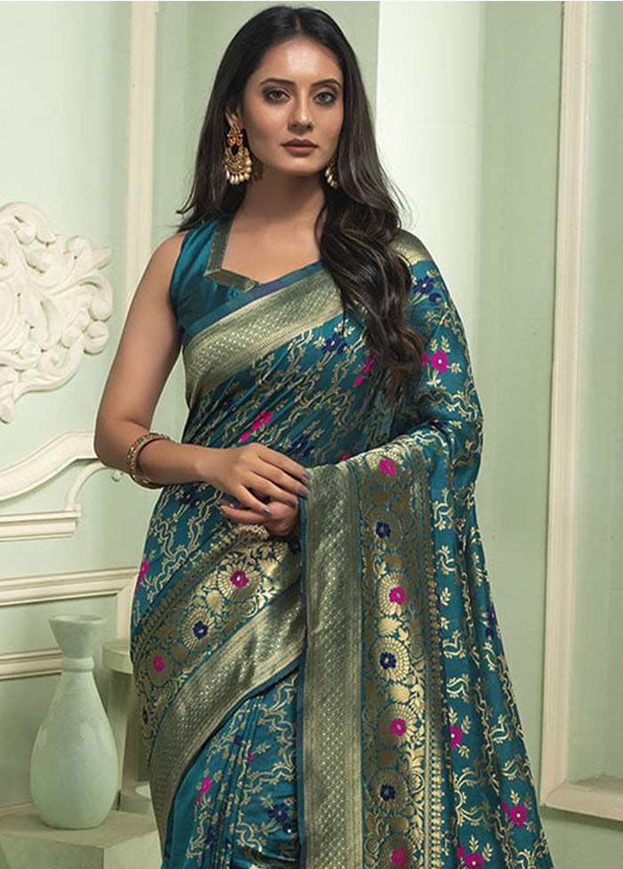 Rama Banarasi Silk Saree With Blouse Piece