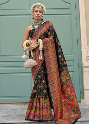 Black Banarasi Silk Saree With Blouse Piece