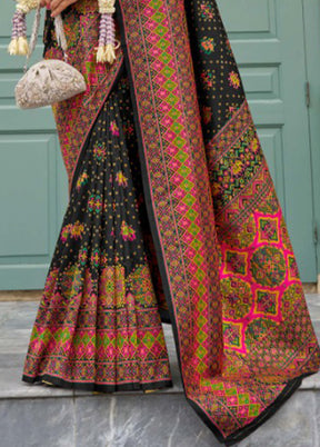 Black Banarasi Silk Saree With Blouse Piece