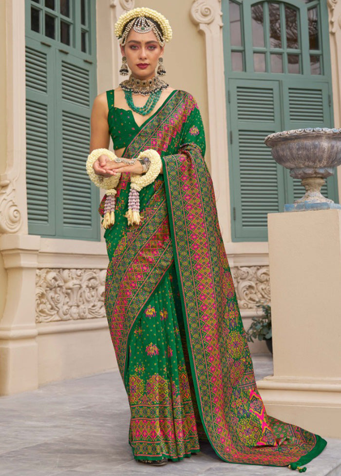 Green Banarasi Silk Saree With Blouse Piece