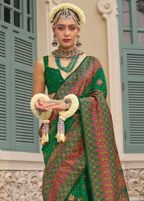 Green Banarasi Silk Saree With Blouse Piece