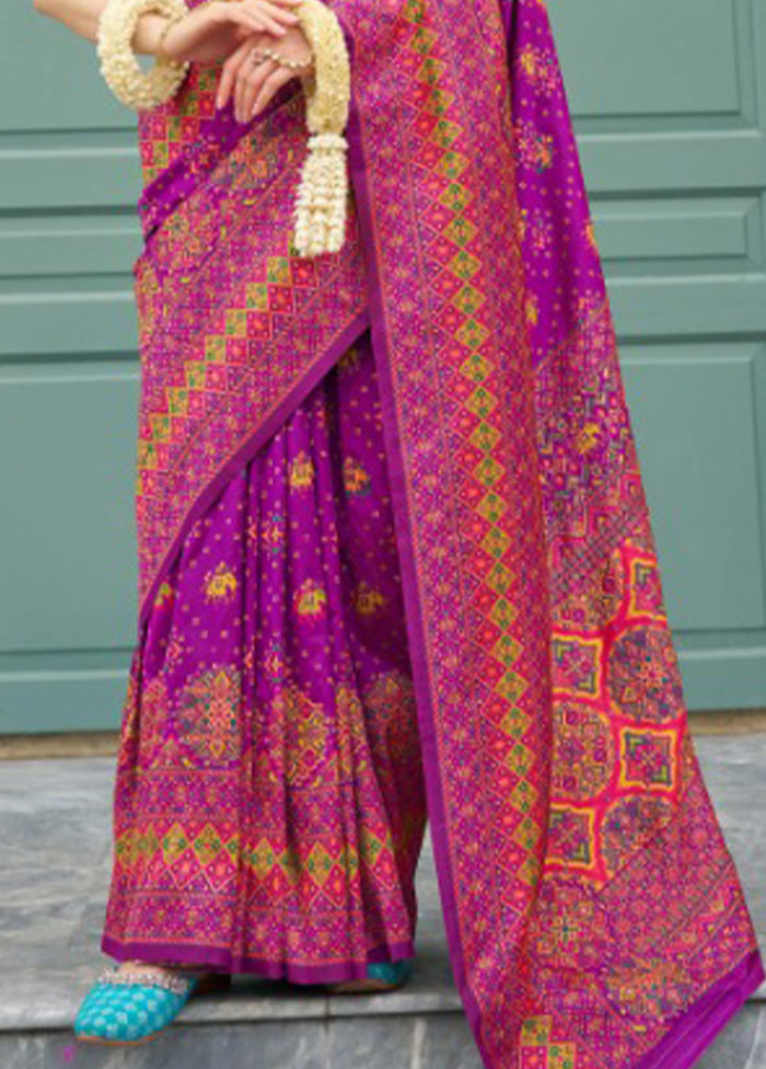 Wine Banarasi Silk Saree With Blouse Piece