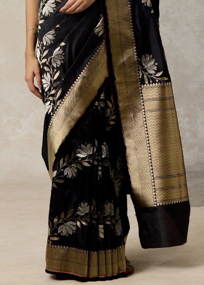 Black Banarasi Silk Saree With Blouse Piece