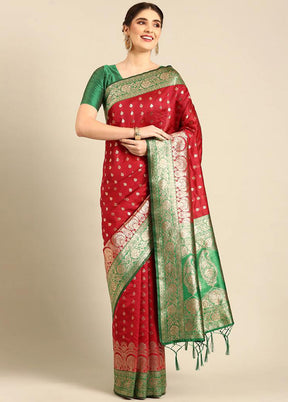 Red Banarasi Silk Saree With Blouse Piece