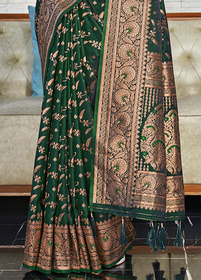 Dark Green Silk Saree With Blouse Piece - Indian Silk House Agencies