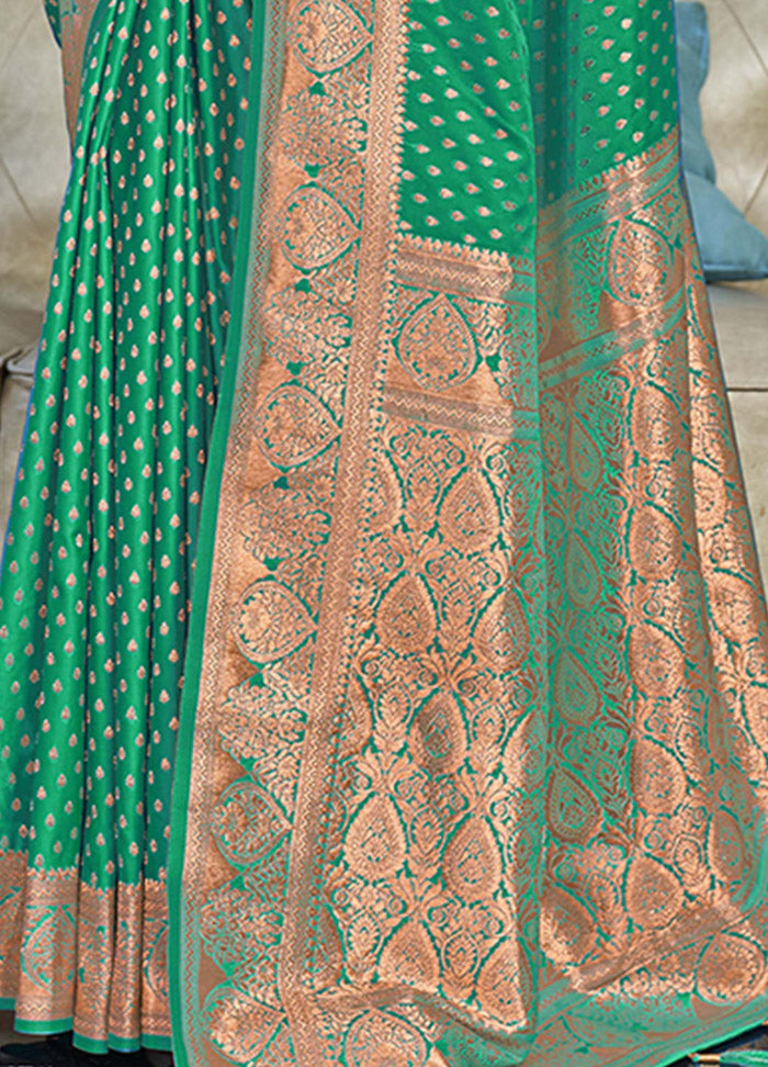 Green Silk Saree With Blouse Piece - Indian Silk House Agencies