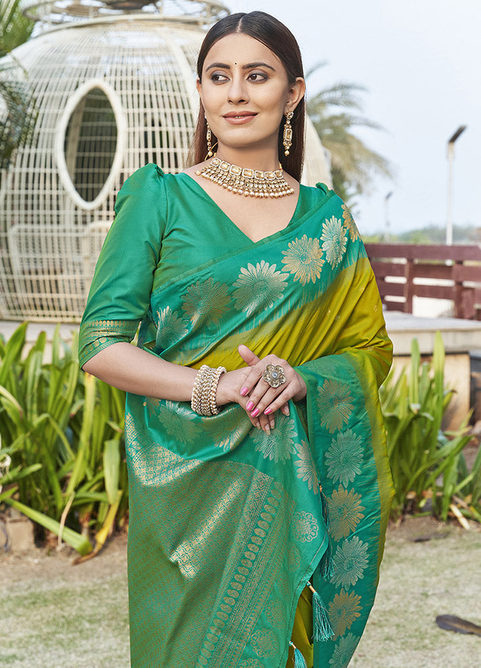 Mehendi Silk Saree With Blouse Piece