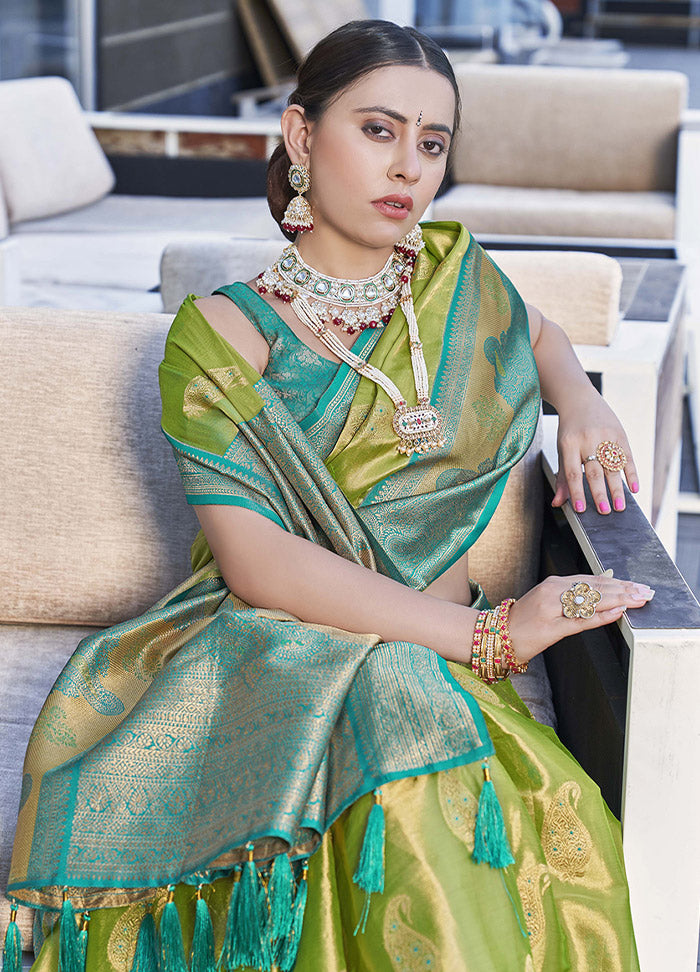 Green Silk Saree With Blouse Piece - Indian Silk House Agencies