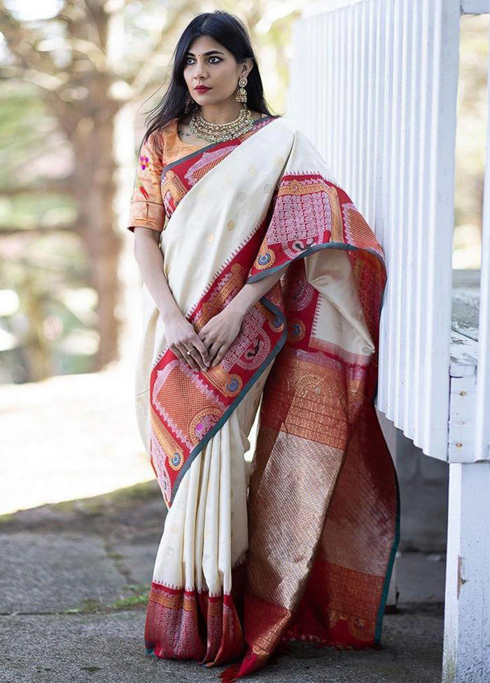 White Banarasi Silk Saree With Blouse Piece