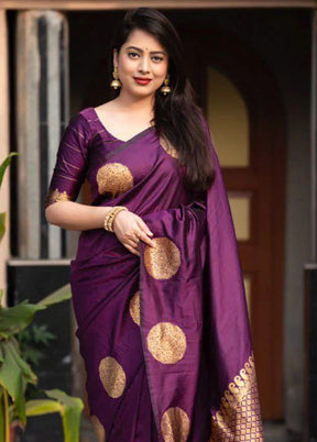 Wine Banarasi Silk Saree With Blouse Piece