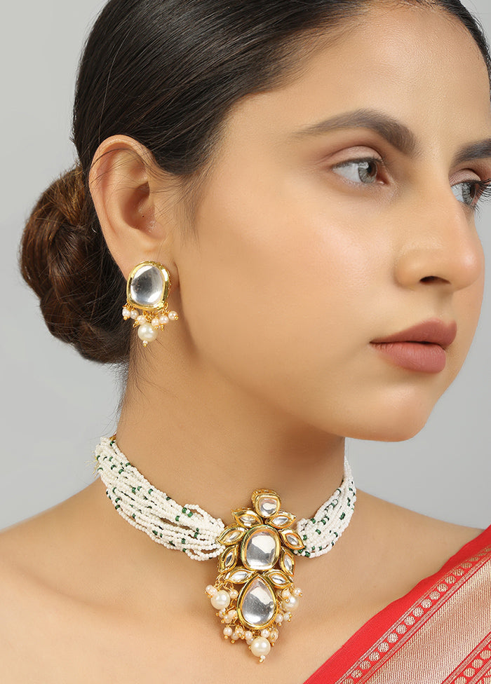 White Kundan Work Copper And Alloy Necklace With Earrings