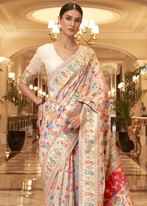 White Banarasi Silk Saree With Blouse Piece