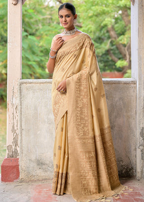 Cream Dupion Silk Saree With Blouse Piece