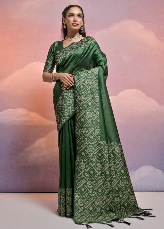 Green Dupion Silk Saree With Blouse Piece