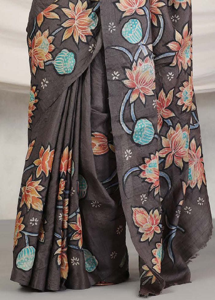 Grey Tussar Saree With Blouse Piece