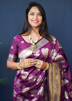 Wine Banarasi Silk Saree With Blouse Piece