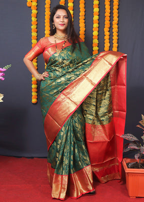 Green Kanchipuram Silk Saree With Blouse Piece