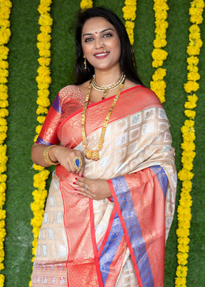 Off White Kanchipuram Silk Saree With Blouse Piece