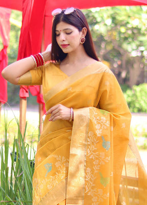 Yellow Linen Silk Saree With Blouse Piece