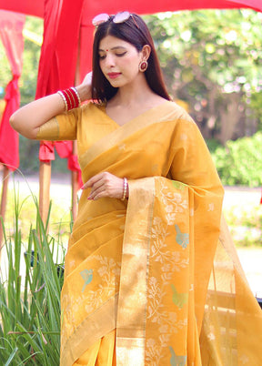 Yellow Linen Silk Saree With Blouse Piece